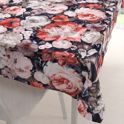 Biante Zamatový obdĺžnikový obrus Tamara TMR-018 Červené kvety 50x100 cm