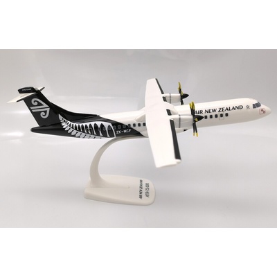 PPC Holland ATR 72-500 72-212A Air New Zealand Link 2010s Colors Snap-Fit 1:100
