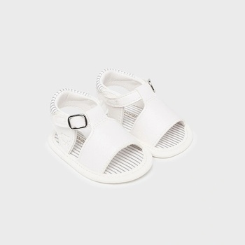 Mayoral Декоративни сандали за новородено момче в бяло Майорал
