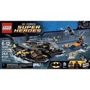 LEGO® Super Heroes 76034 Naháňačka v prístave s Batmanovým člnom