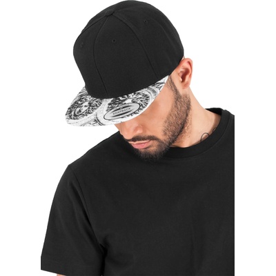 Urban Classics Шапка с козирка в черно Sun King Snapback UB-6089SK-00050 - Черен, размер one size