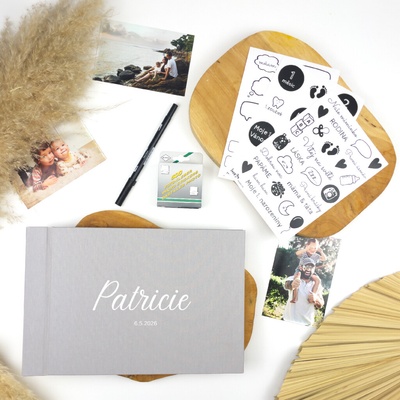 Lovelu Šedé fotoalbum pro miminko - Něžná kaligrafie set
