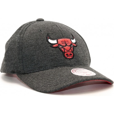 Mitchell & Ness Sweat Chicago Bulls Black Snapback černá červená
