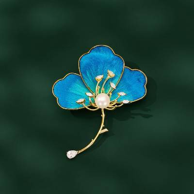 Éternelle Brož ve tvaru květu orchideje s perlou a zirkony B7380-XR15362 modrá