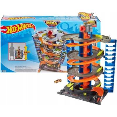 Hot Wheels City Závodní Mega Garáž s Točitou Dráhou + autíčko 1:64
