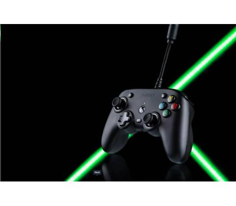 Nacon Pro Compact Controller XBXPROCOMPACTWHBLACK