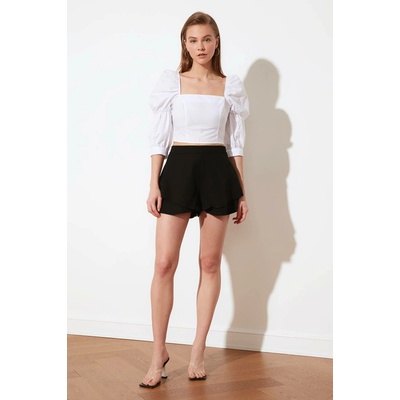 Trendyol dámské kraťasy Skirt-Looking Shorts 8681825467685 černá