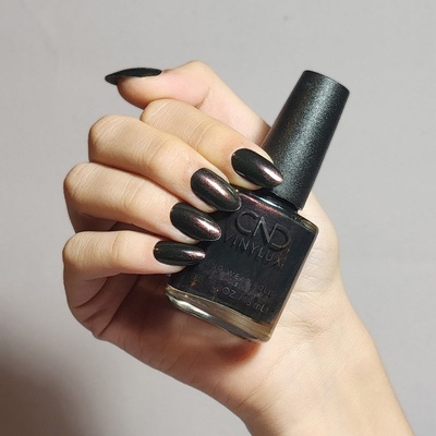 CND VINYLUX Vinylový lak Forevergreen #455 Magical Botany 15 ml