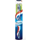 Aquafresh In-Between Clean medium