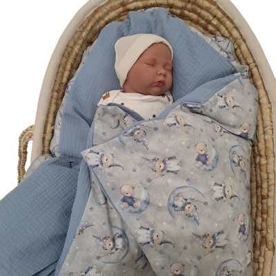 Pro útulný domov Péřová zavinovačka blue mušelín Méďové na Měsíci