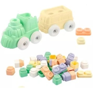 Mochtoys Play&Squish - 24 части, с влакче