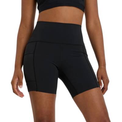 New Balance Sleek Pocket High Rise Short 6" čierna