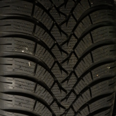 Falken Eurowinter HS01 165/65 R15 81T
