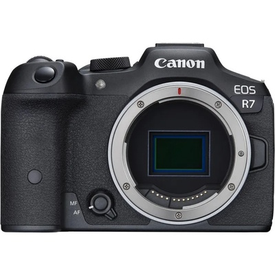 Canon EOS R7 + RF-S 18-150mm f/3.5-6.3 IS STM + RF 50mm f/1.8
