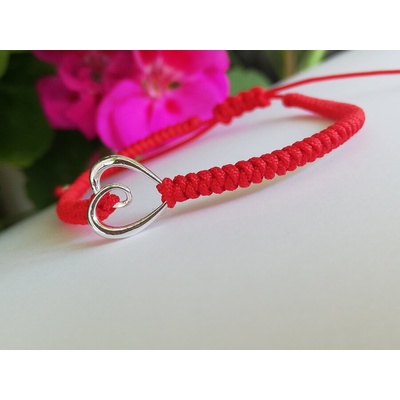Гривна с червен конец и сърце (ДСГ12)