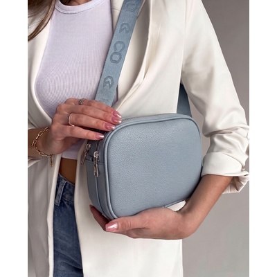 Modrá crossbody kabelka s 3 priehradkami malá a praktická