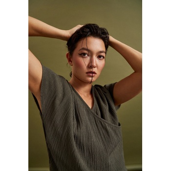 Moodo Риза с V-образно деколте и къси ръкави маслинено зелена Moodo Moodo | Zelen | ЖЕНИ | XXL