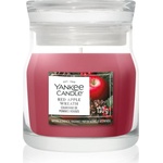 Yankee Candle Red Apple Wreath ароматна свещ Signature 110 гр