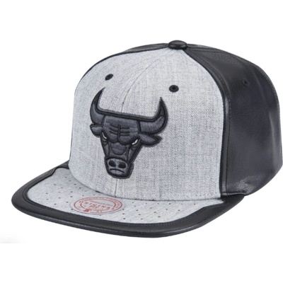 Mitchell & Ness Chicago Bulls Day One Snapback