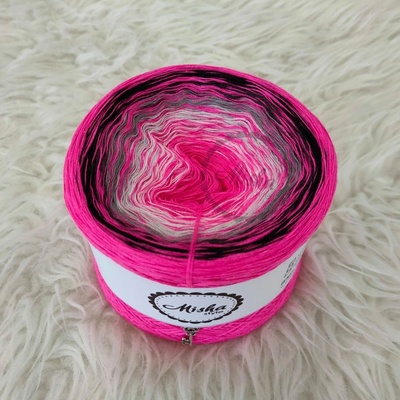 Mishastyle Neon pink 3nitka návin: 750m
