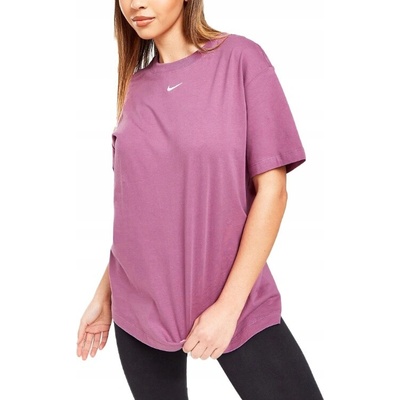The Nike Tee Loose Fit Sportswear Essential DN5697-507