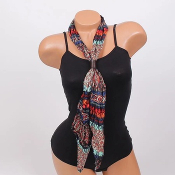 Image 1 of Плисиран шал с ефектни орнаменти и кожен акцент