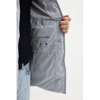 Calvin Klein Пухено яке Calvin Klein в сиво зимен модел LV04LD516G (LV04LD516G)