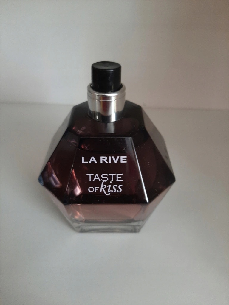 La Nuit Trésor La Rive Taste Of Kiss Dm Sunny La Rive Perfume A