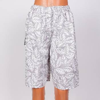 Image 1 of Мъжки шорти в светлосиво с листа