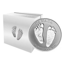 Royal Canadian Mint strieborná minca Born in 2022 1/2 oz