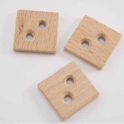 Dierkový drevený gombík - prírodný - rozmer 2,5 cm x 2,5 cm