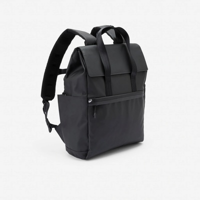 DECATHLON 15 l s vreckom na počítač čierna