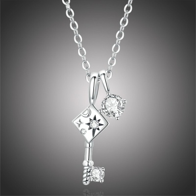 Grace Silver Jewellery Stříbrný řetízek s přívěskem ve tvaru klíče NH-SCN475/25 Stříbrná