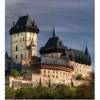 DIMEX ART s. r. o Флизелинов фототапет карлщейн 225 x 250 см