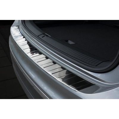 VW Tiguan II, Tiguan Allspace 16 lišta hrany kufru