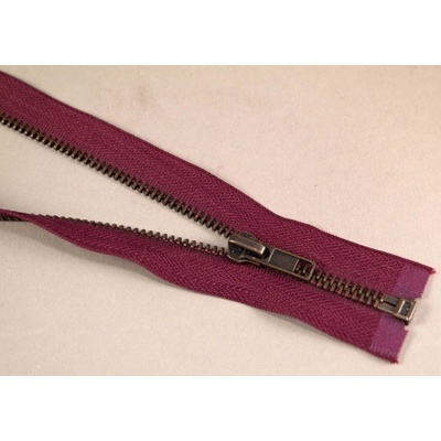 Deliteľný kovový starokovový zips č.5 viac farieb - dĺžka (30 - 100 cm) 75 cm vínová bez ozdoby
