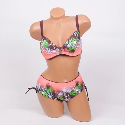 Бански в преливащи се кафяво и корал с тропичен принт - чашка С