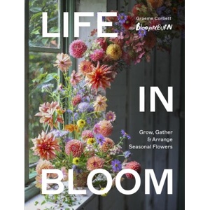 Life in Bloom (ISBN: 9781836006145)