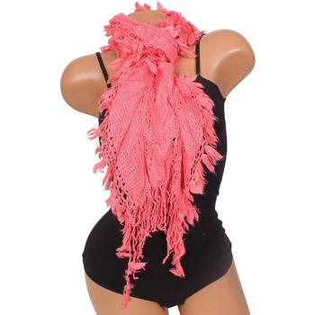 Дамски плетен шал в коралово с пискюли