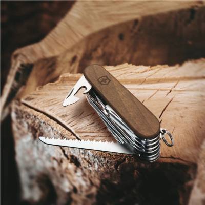 Victorinox SWISS CHAMP WOOD, 91 mm, hnědý