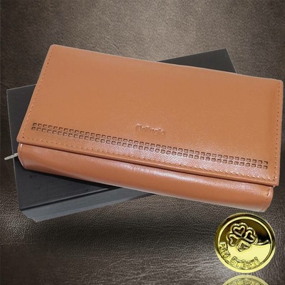 Dámská camel kožená peněženka BELLUGIO s monogramem nebo fotkou monogram