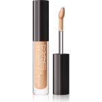 M·A·C Studio Radiance 24HR Luminous Lift Concealer Mini течен коректор цвят NC14.5 1.8ml