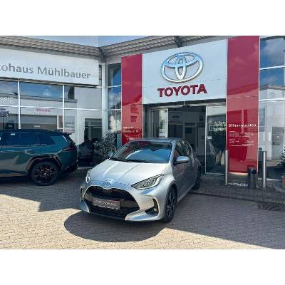 Toyota Yaris Hybrid Teamplayer 85 kW
