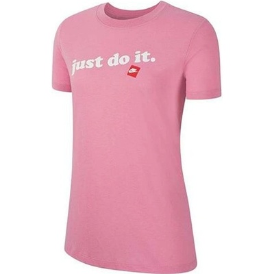 Nike Dámske tričko Sportswear Just Do It Pink Dámske bavlnené športové tričko s krátkymi rukávmi a nápisom na hrudi od Nike ružové vyhotovenie.