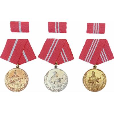 Sada medailí NVA/NDR KAMPFGRUPPE 3 kusy
