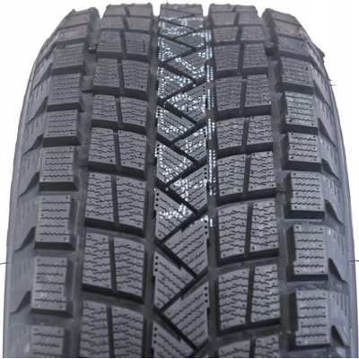Tourador Winter Pro TSS1 235/60 R16 100T