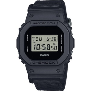 Casio DW-5600BCE-1ER Часовници