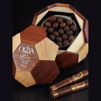 Oliva V Melanio Double Toro