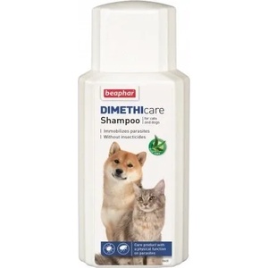 Beaphar Dimethicare Шампоан за куче и коте против бълхи, кърлежи, комари, пясъчни мухи и други 200ml