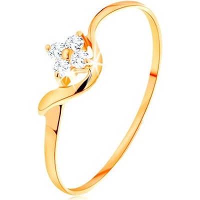 Šperky Eshop Prsten ze žlutého zlata kvítek z čirých diamantů zvlněné rameno S3BT500.77